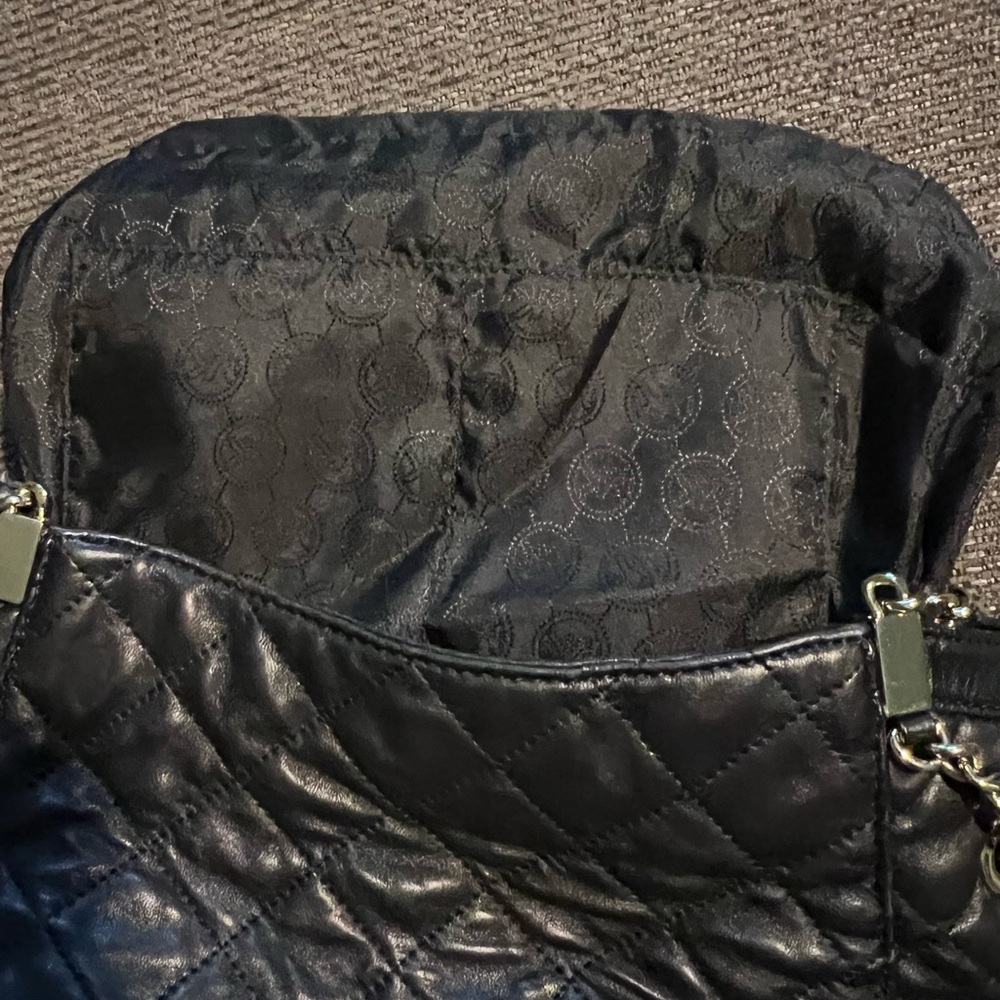 Mk quilted shoulder bag - Picture 8 of 11